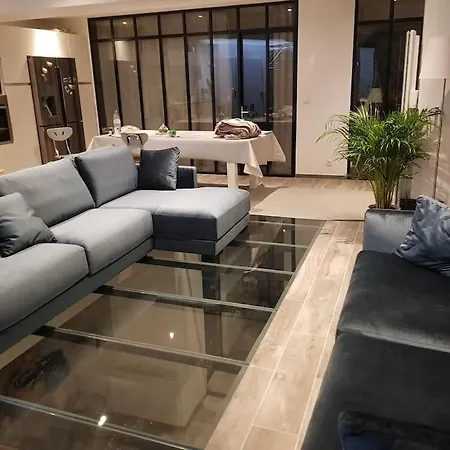 Superb Loft 200m2 8 Personnes Champs Elysees Paris